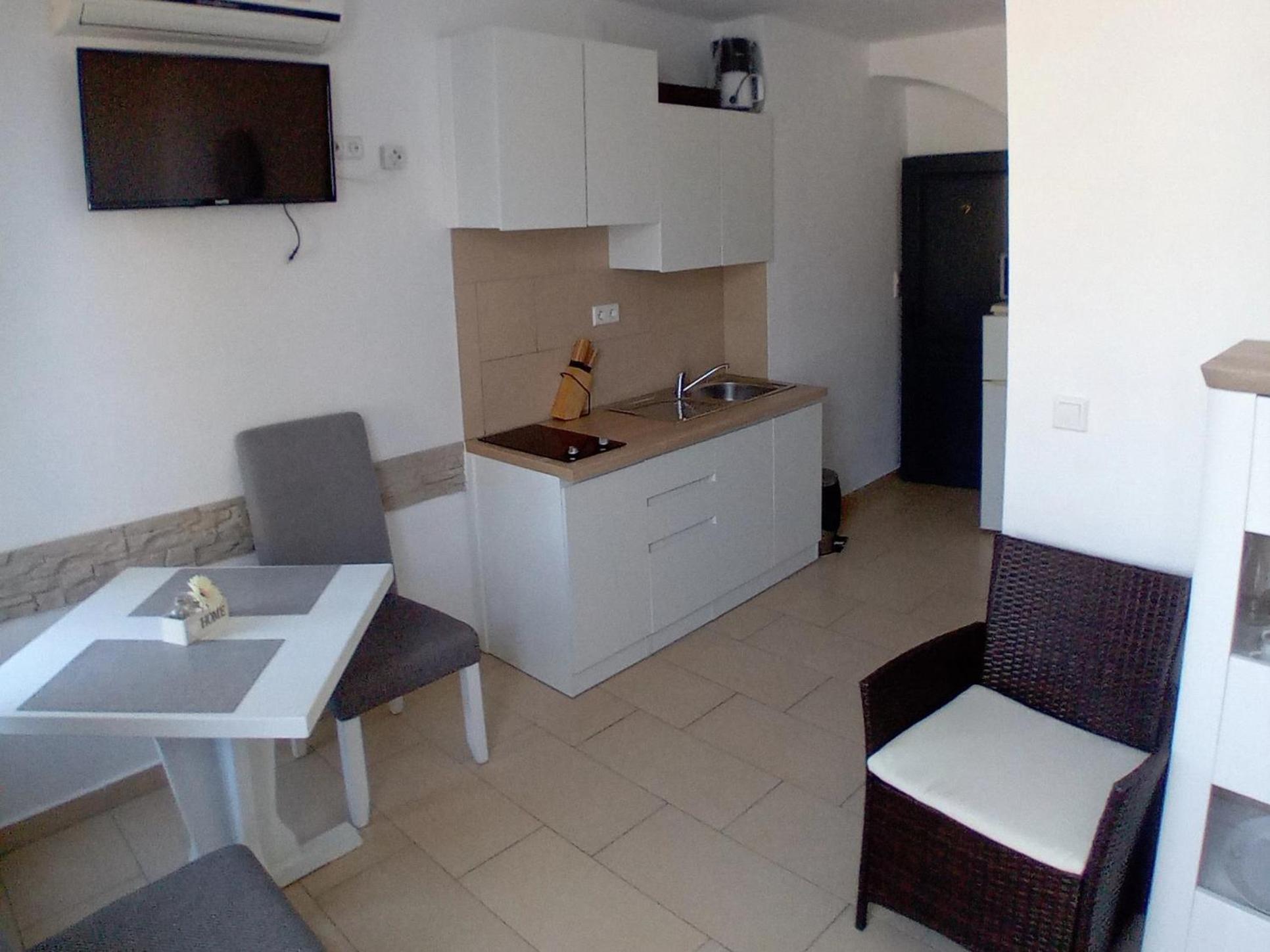 Vivi Studio Apartments Mali Losinj Phòng bức ảnh